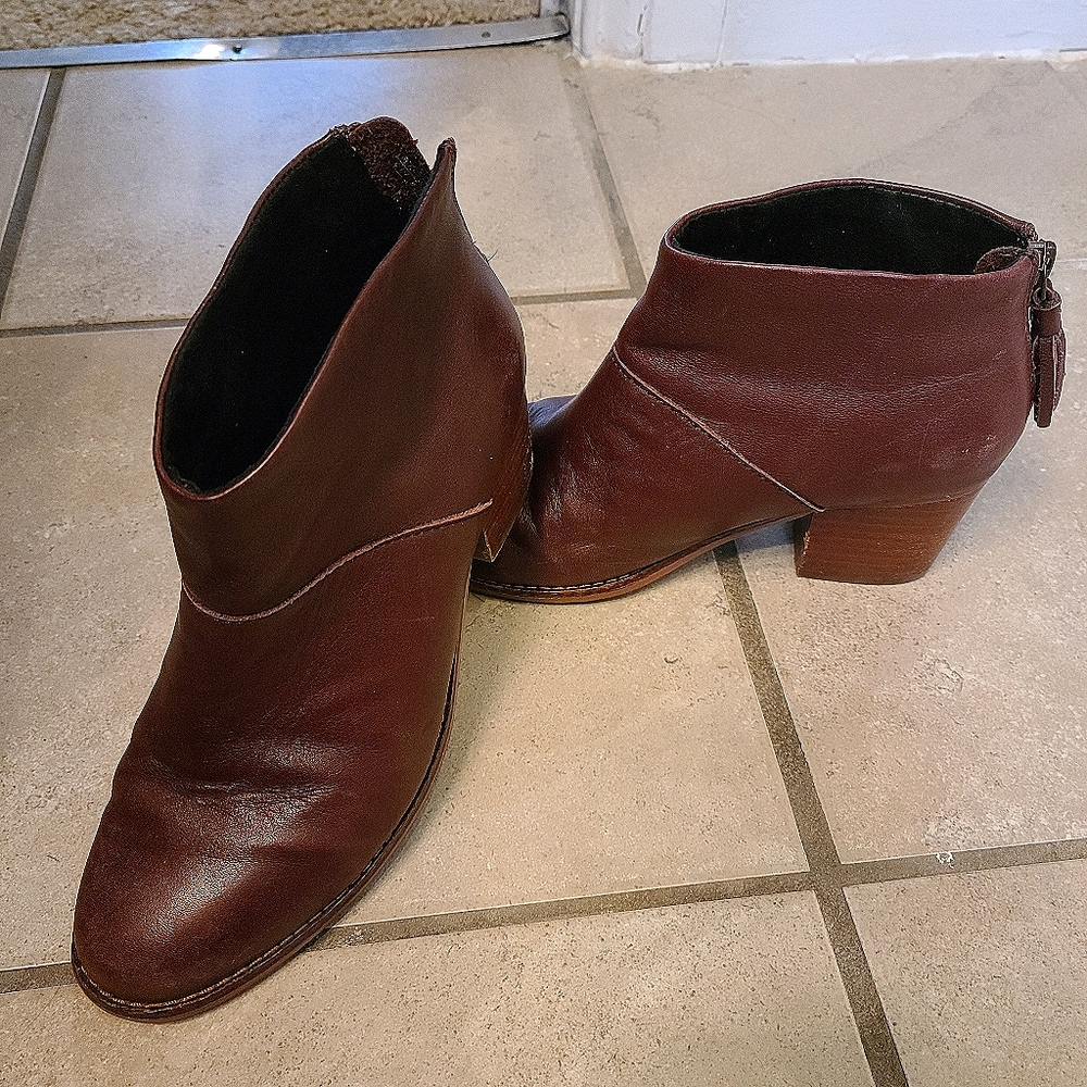 TOMS Carpe Diem Leather Tassle Block Heel Booties